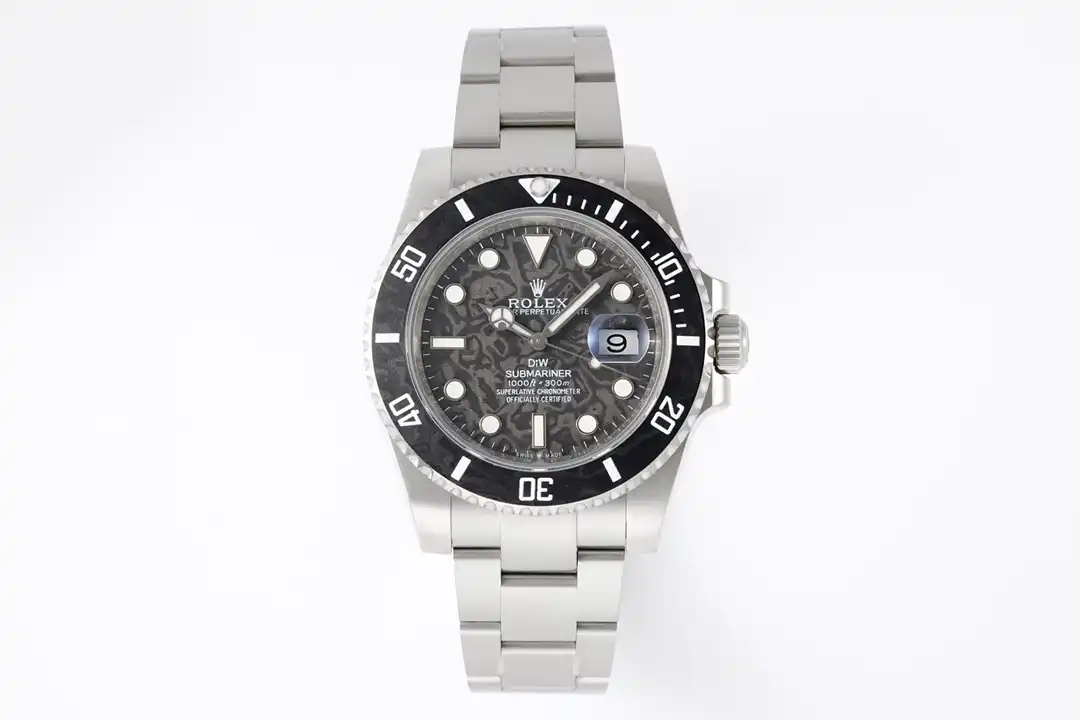 Rolex Submariner Parakeet 116610LN replica, esfera en detalle, cara de fibra de carbono