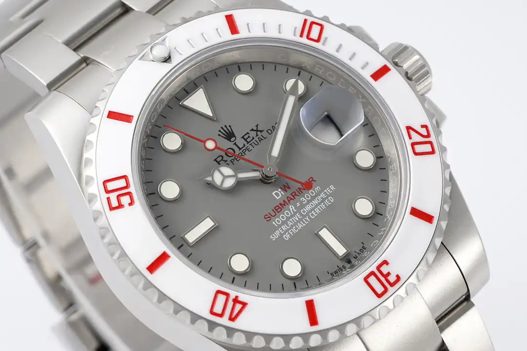 Submariner DIW Parakeet 116610LN replica, detalle de brazalete, eslabones Oyster de acero cepillado
