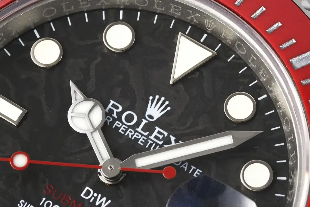 Rolex Submariner Parakeet 116610LN replica, foto en la muñeca, caja Oyster de acero de 40 mm
