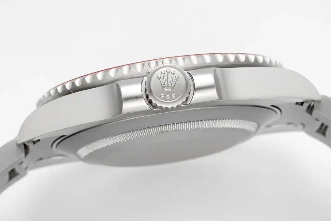 Rolex Submariner Parakeet 116610LN replica Miyota, detalle del cierre, cierre plegable Oyster
