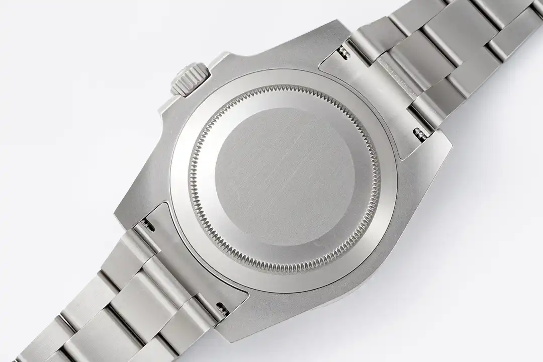 Rolex Submariner Parakeet 116610LN Rolex replica, fondo de caja en detalle, acero