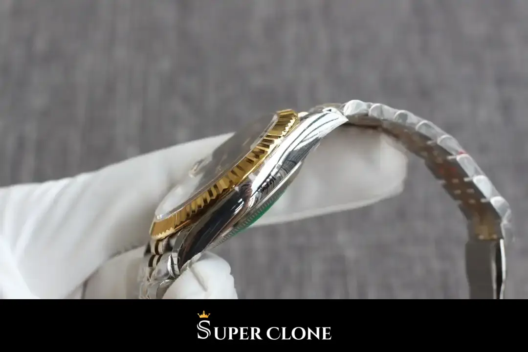 Rolex Datejust 126333 réplica — detalle del brazalete
