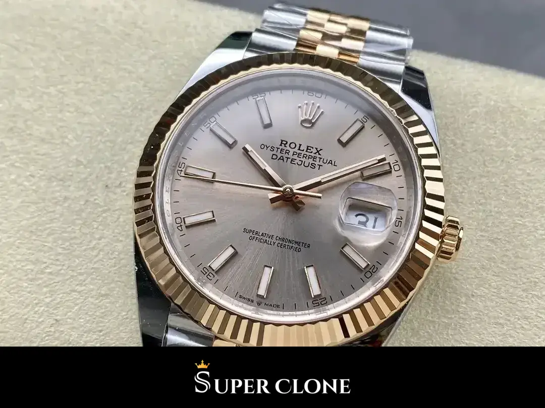 Datejust 126331 réplica de Rolex esfera sundust — vista en ángulo