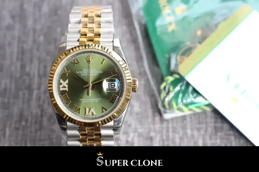 Datejust 126333 esfera verde con bisel estriado de oro amarillo y brazalete Jubilee bicolor