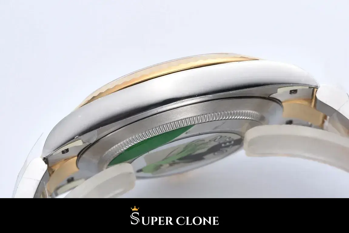 Rolex Datejust 126333 réplica champán, fecha bajo el Cyclops