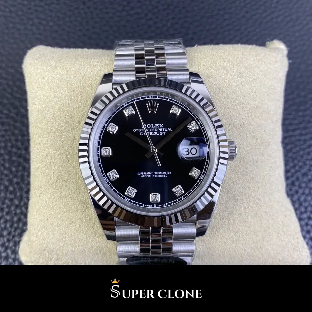 Rolex Datejust 126334 replica, detalle del bisel estriado, vista 5
