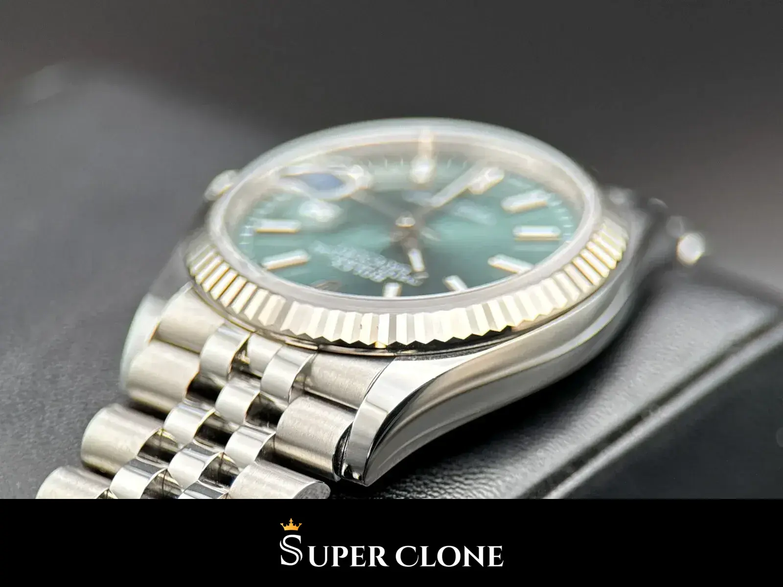 Rolex Datejust 278274 replica, vista en angulo, esfera verde menta