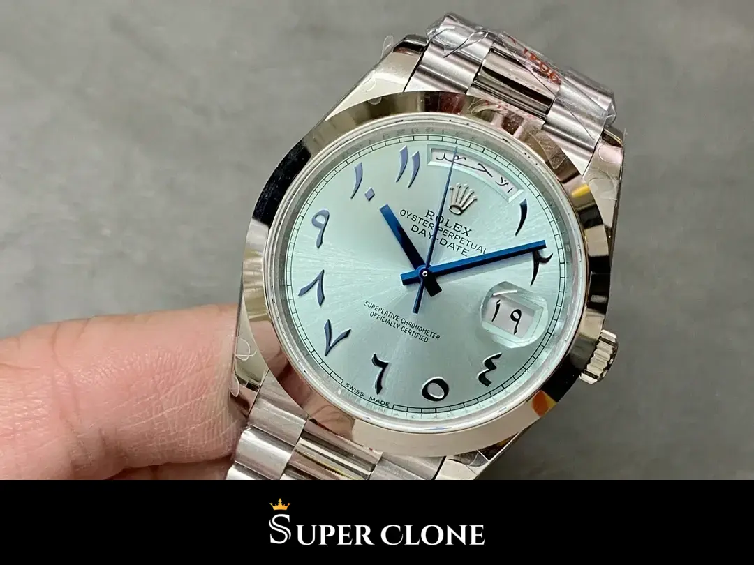 Rolex Day-Date 228206 réplica, ventana del día a las 12, azul hielo