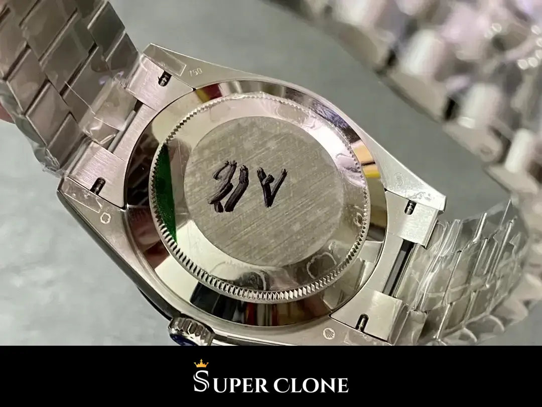 Rolex Day-Date 228206 replica, cierre Crownclasp oculto, verde