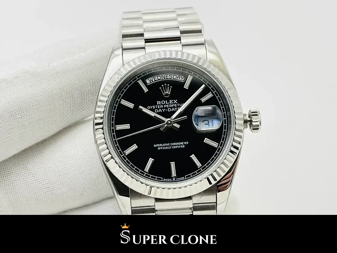Rolex Day-Date 228236 replica, brazalete President, esfera negra, vista 4