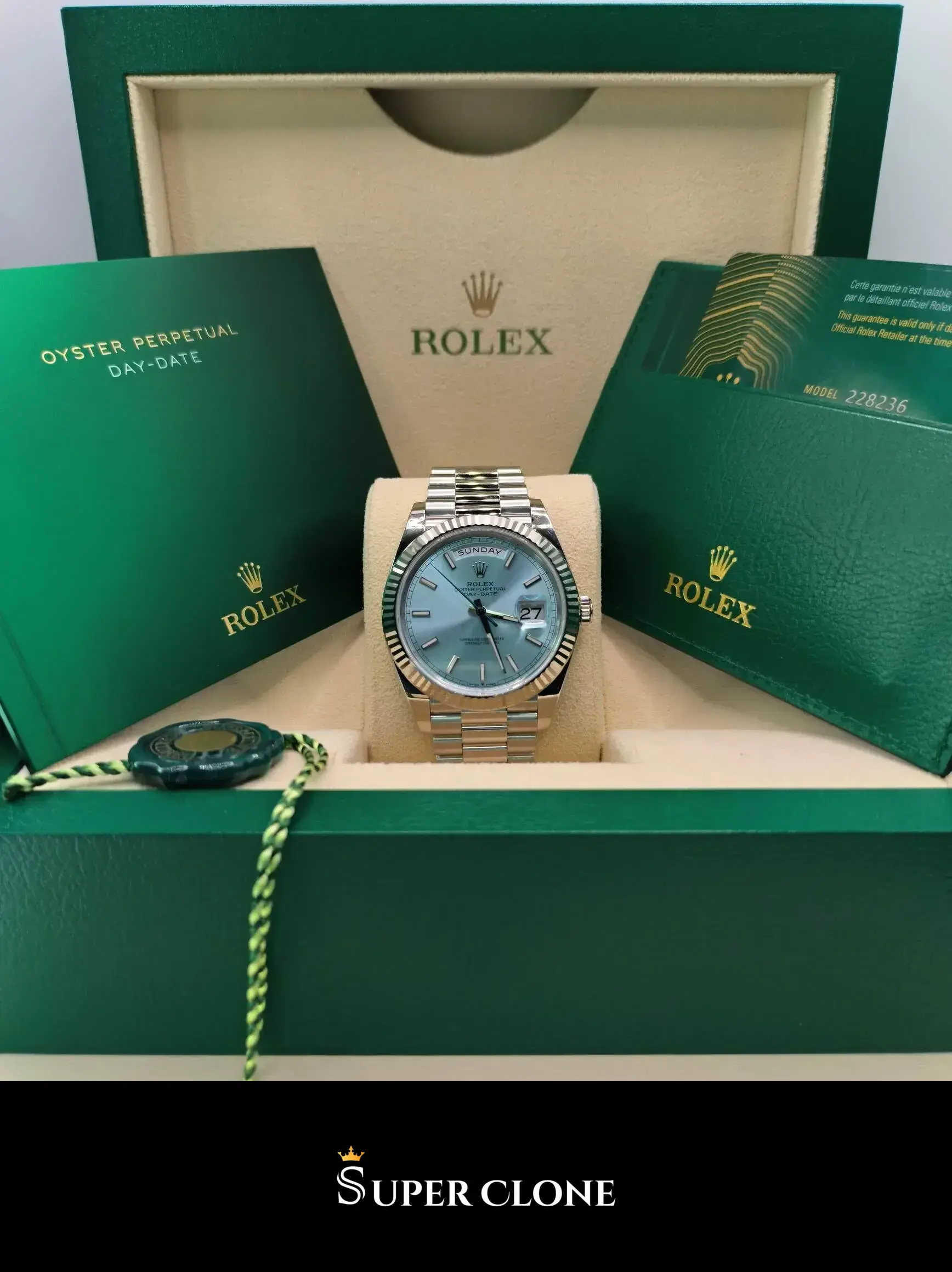 Rolex Day-Date 228236 replica azul hielo, vista 2