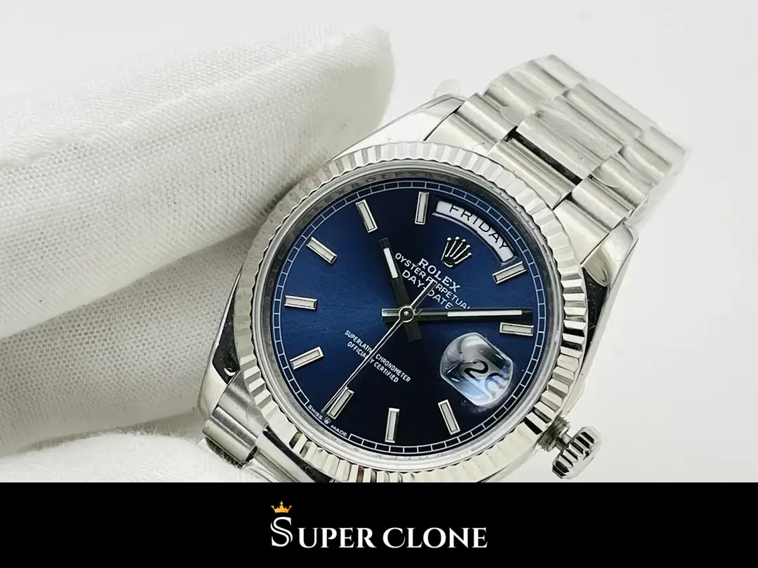 Rolex Day-Date 228239AF replica, esfera azul, vista 4