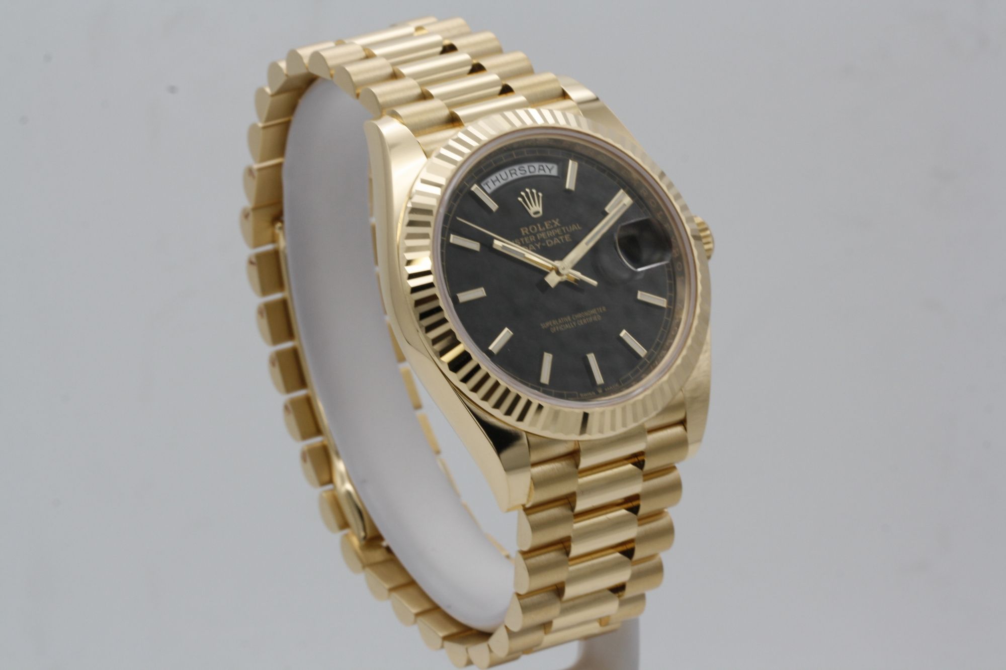 Rolex Day-Date 228238 replica esfera negra, macro del bisel
