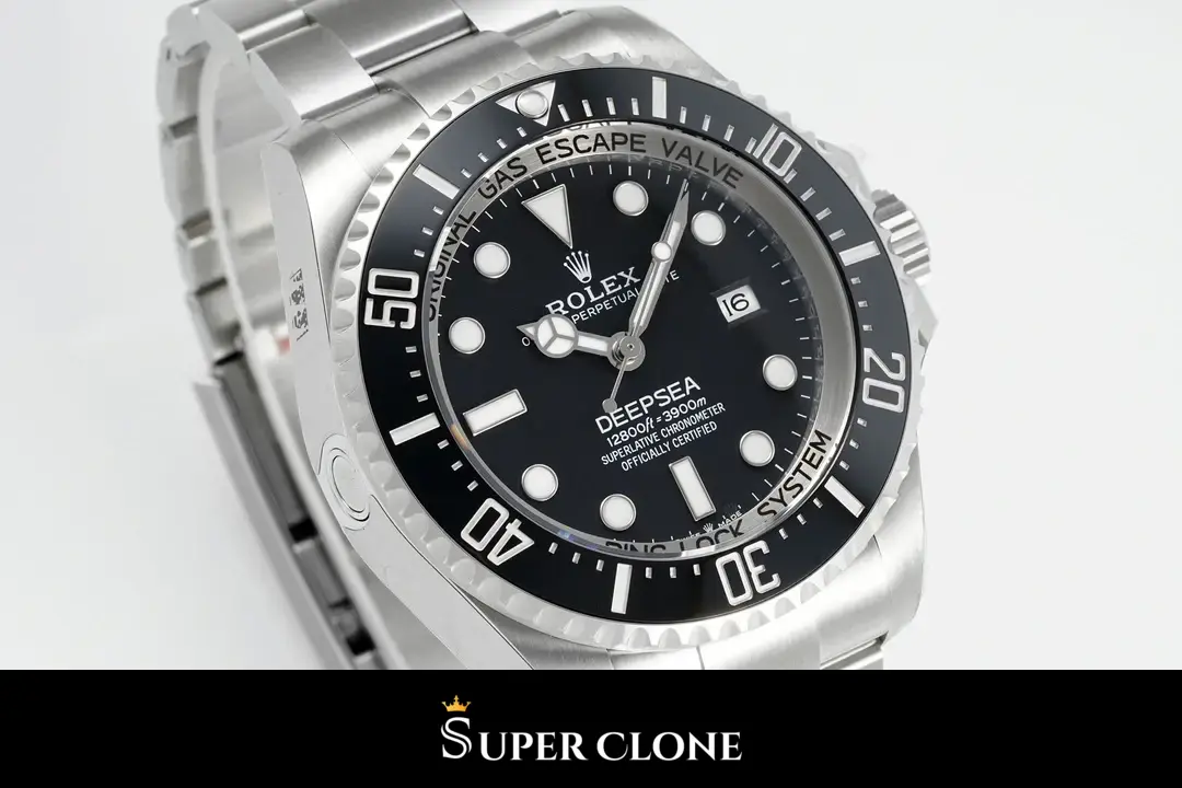 Rolex Deepsea 116660 replica 44mm, vista en ángulo