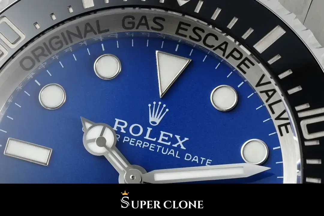 Rolex Deepsea 126660 réplica esfera negra, detalle del fondo de caja