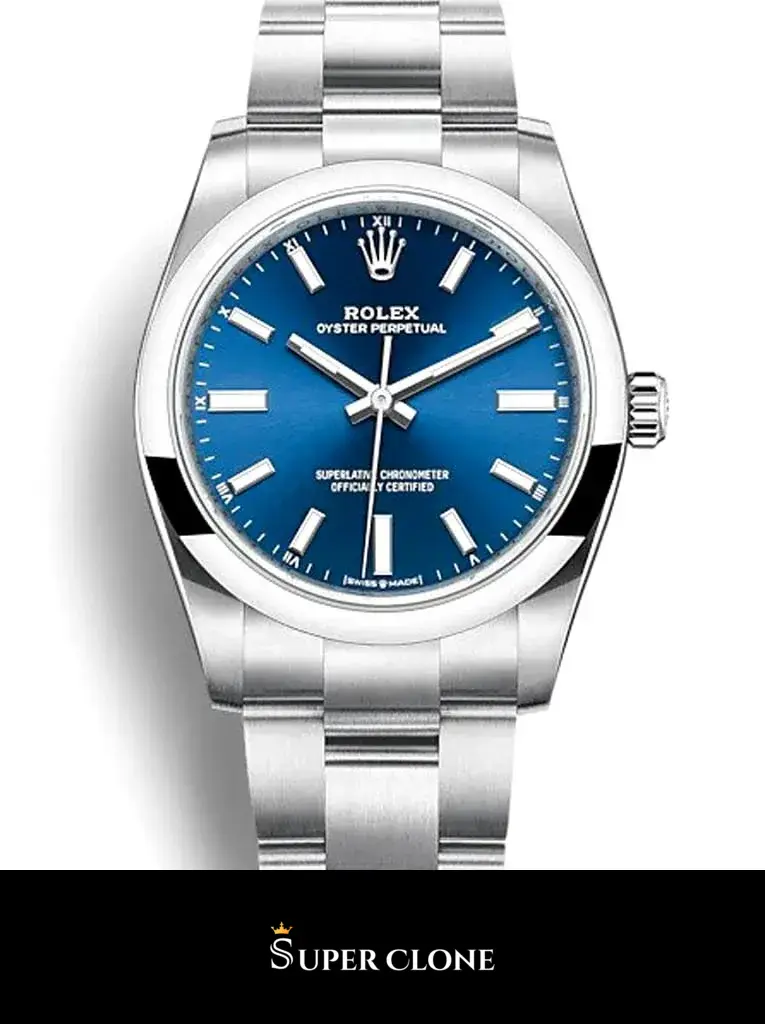 Rolex Oyster Perpetual 124200 replica, primer plano de la esfera azul sunray