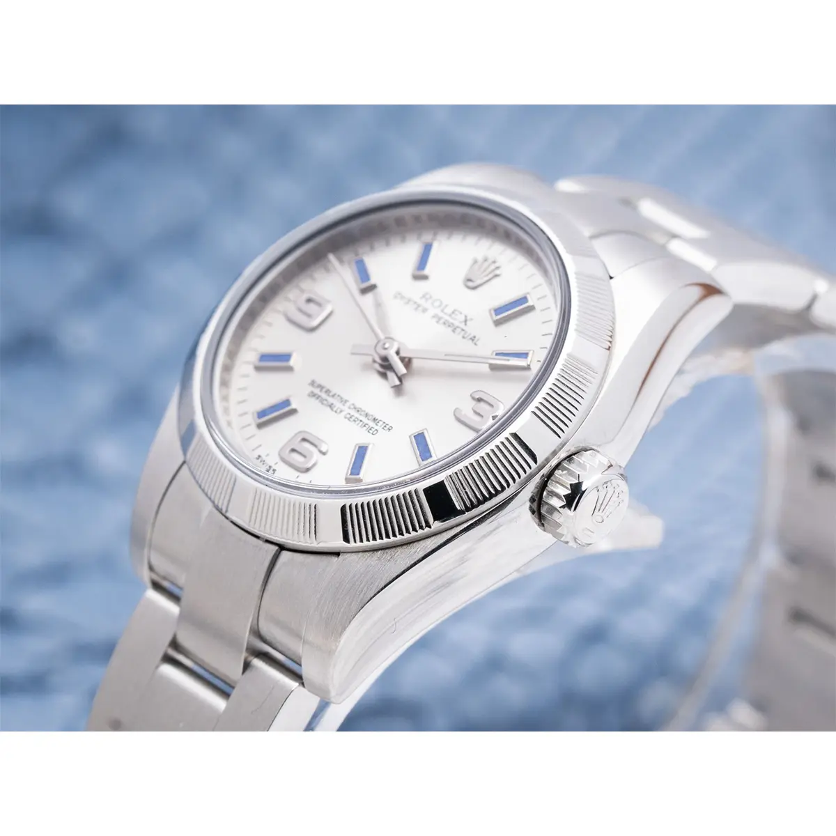 Rolex Oyster Perpetual 176210 replica esfera plata, detalle del fondo