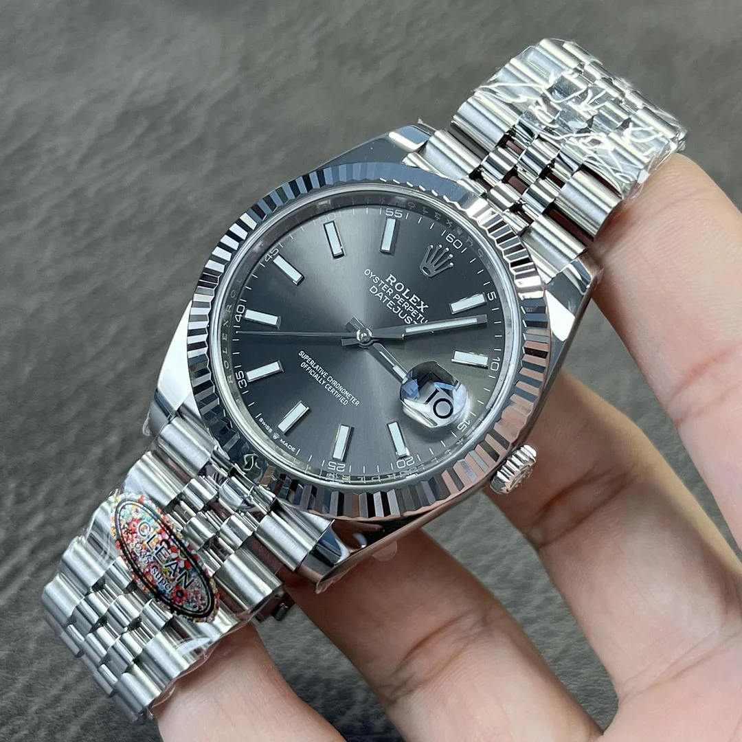 Rolex Datejust 126334 replica 41mm, foto en la muñeca, rodio