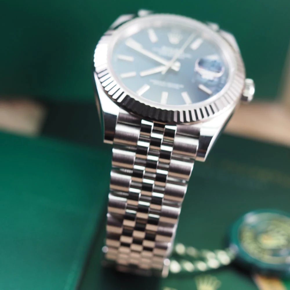 Rolex Datejust 126334 replica, detalle del fondo de caja