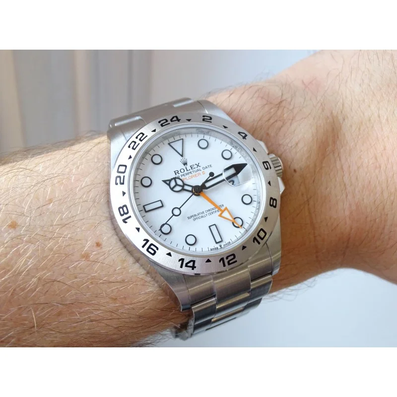 Rolex Explorer II 226570 replica, perfil lateral
