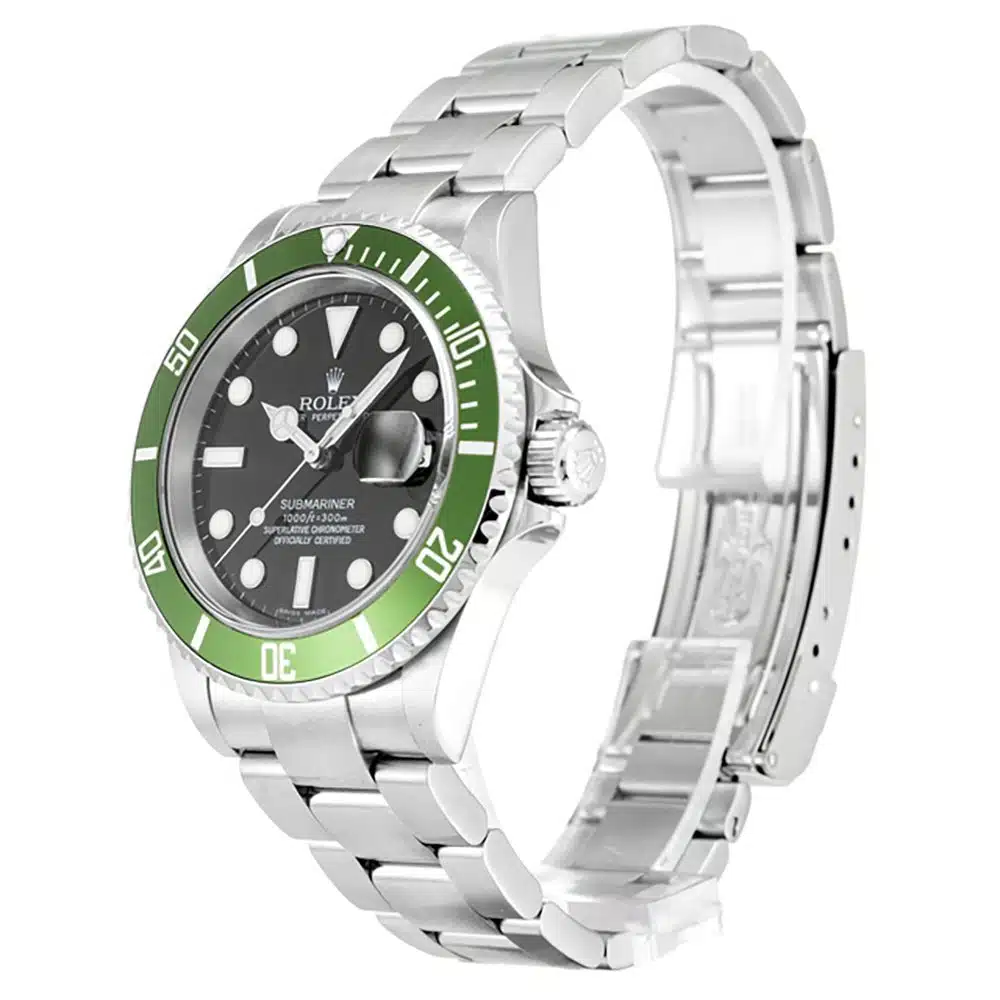 Submariner Kermit 16610LV Rolex replica, primer plano de la esfera, esfera negra y fecha