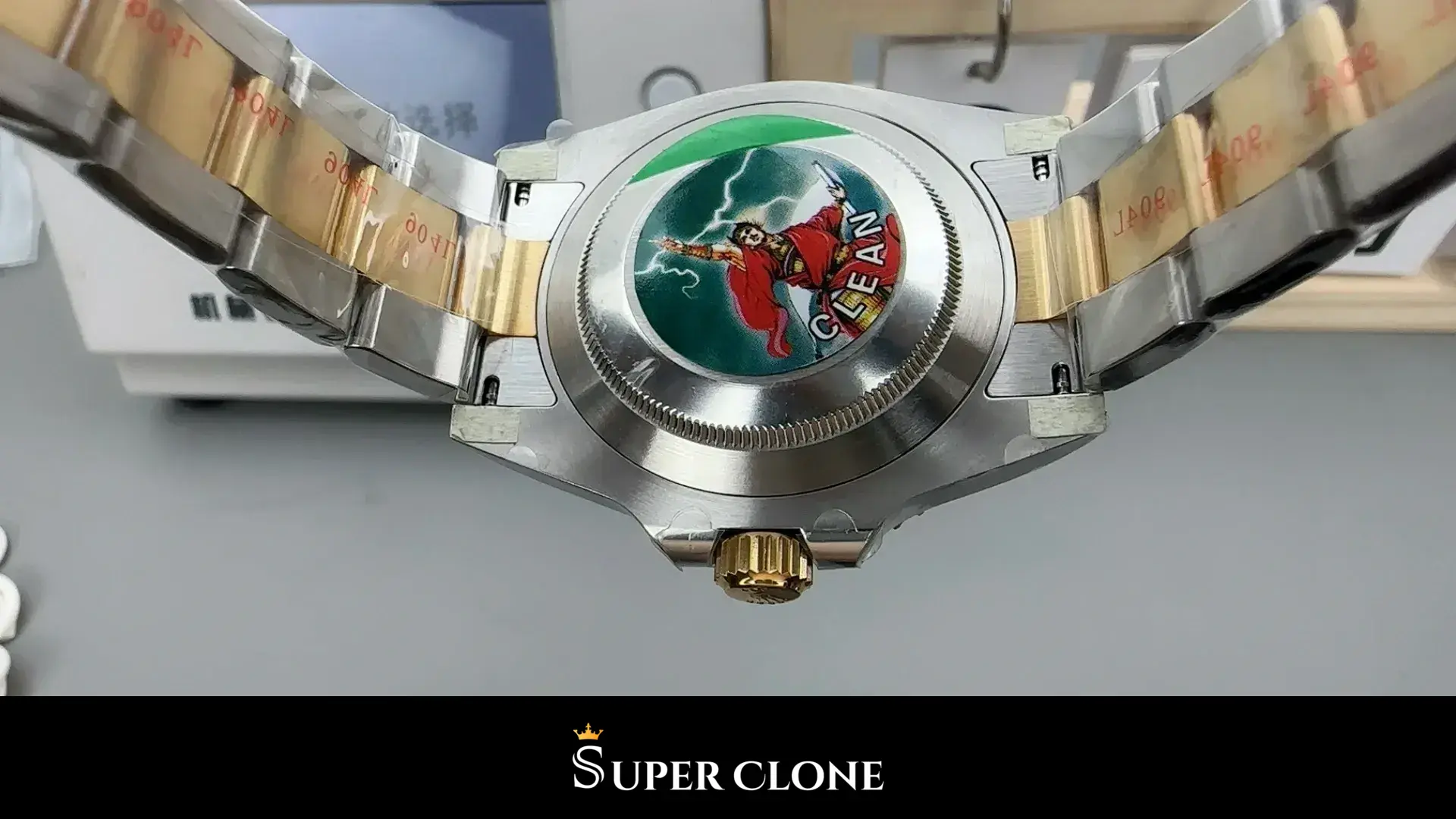 Rolex Submariner 126613LN, detalle del brazalete, Oyster en acero y oro amarillo