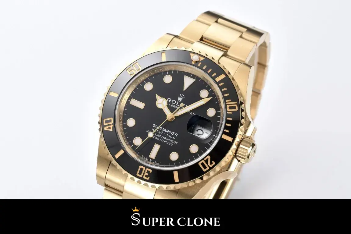 Rolex Submariner 126618LN, vista superior, esfera negra y borde del bisel de oro