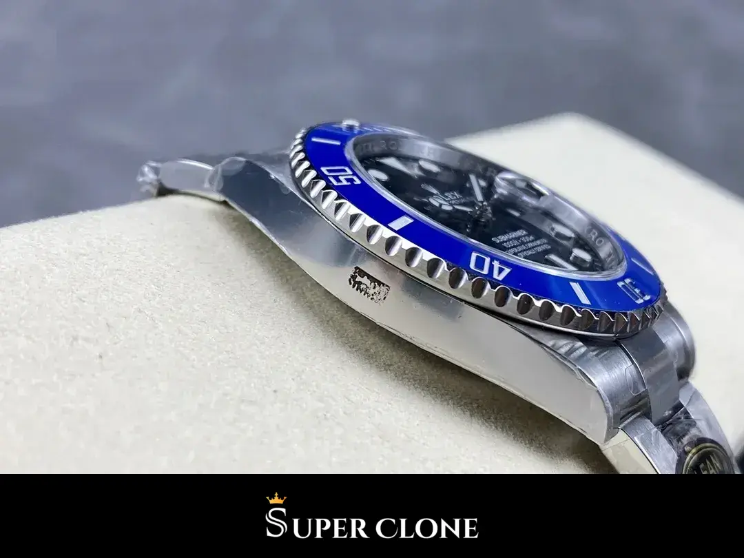 Rolex Submariner Cookie Monster 126619LB replica, fondo de caja, acabado símil oro blanco