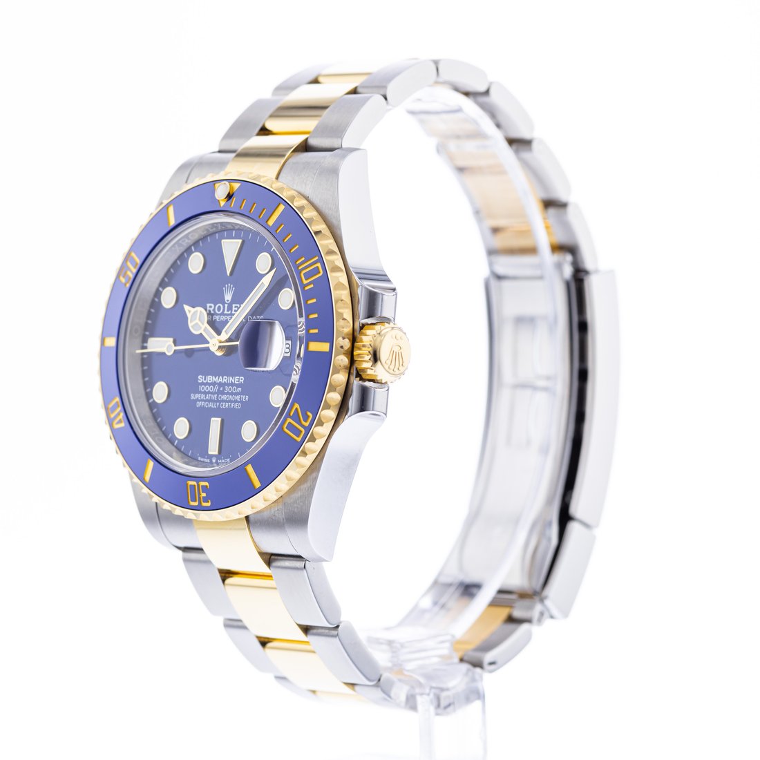 Rolex Submariner 126613LB Miyota replica, macro del bisel, Cerachrom azul con números dorados