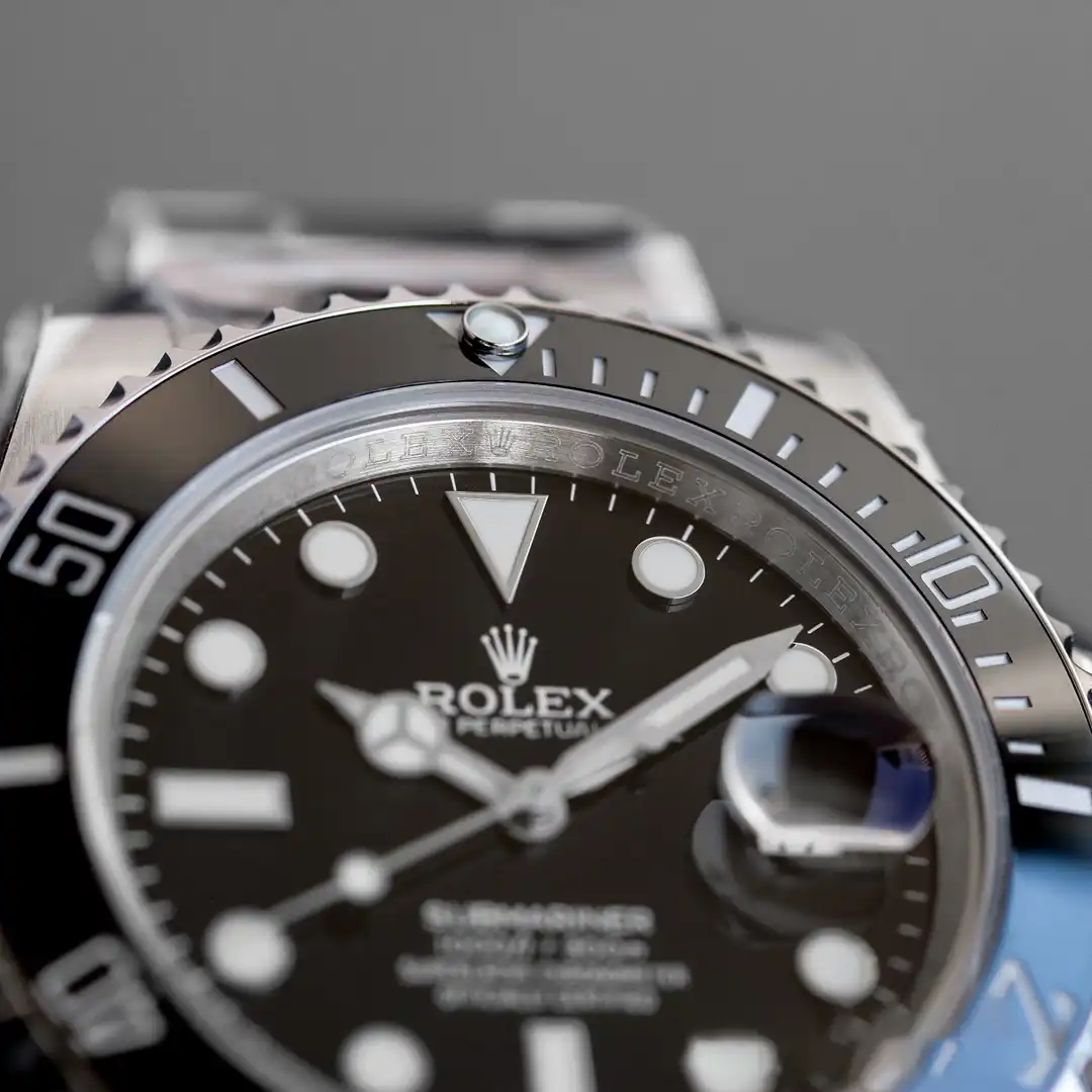 Rolex Submariner 126610LN replica, detalle del cierre, cierre Oyster Glidelock