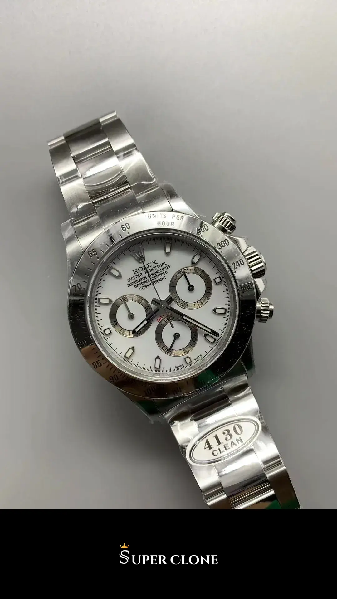 Rolex Daytona 116520 replica esfera blanca, vista en muneca