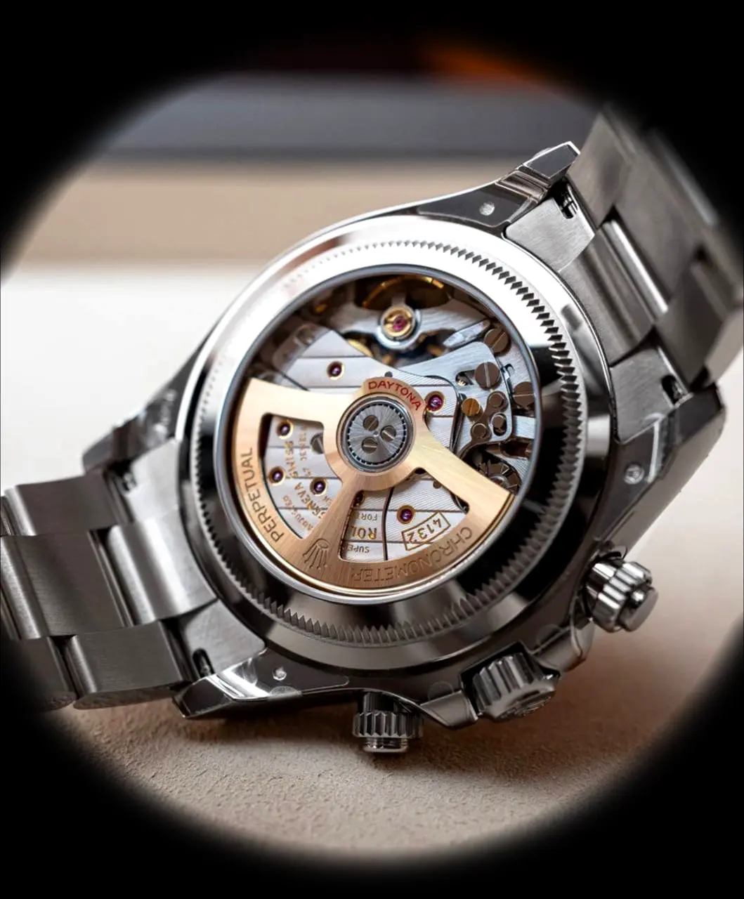Rolex Daytona 126529LN super clon, perfil lateral de la caja