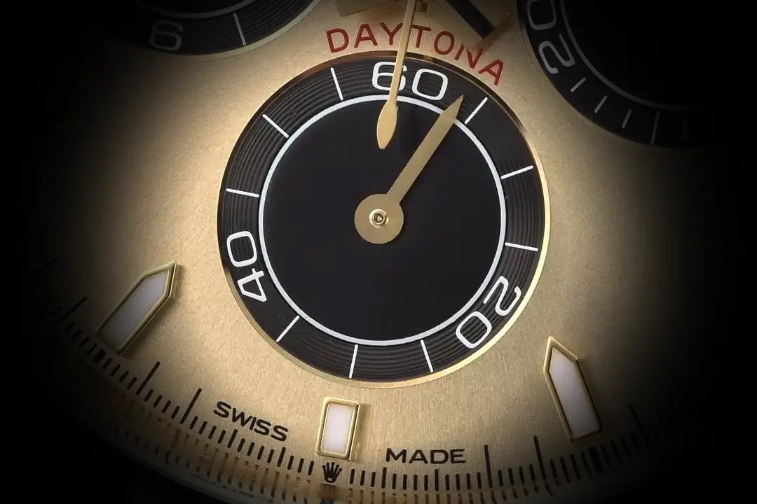 Rolex Daytona 126518LN super clon 40 mm, foto en la muñeca, esfera dorada