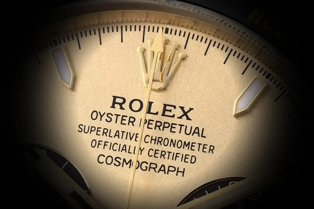 Daytona 126518LN super clon, detalle de la correa Oysterflex de caucho