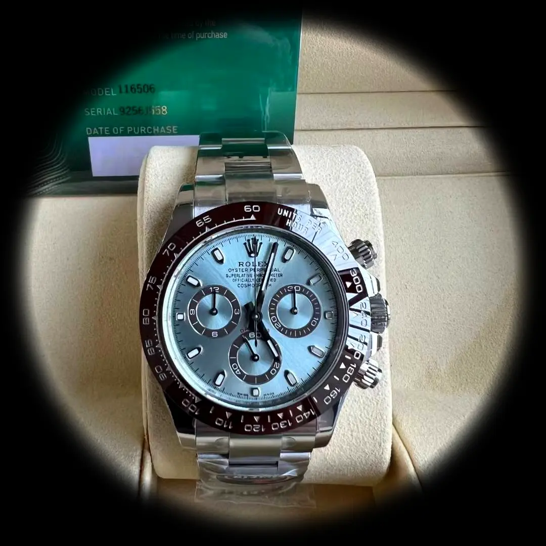 Rolex Daytona 116506 replica 40 mm, primer plano de la esfera azul hielo