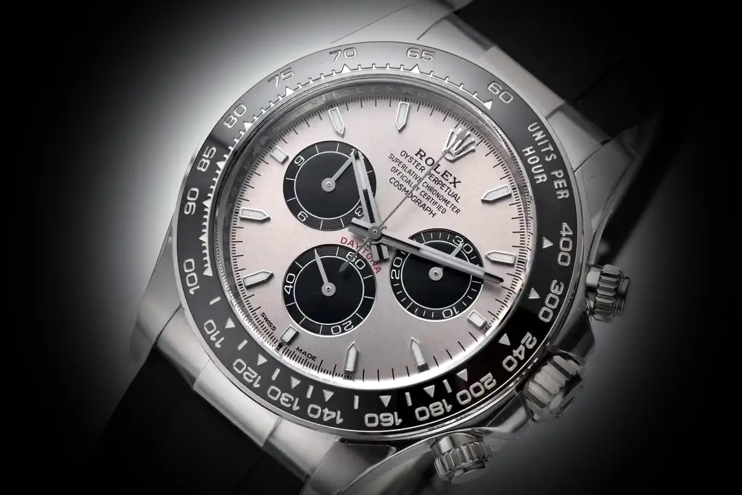 Rolex Daytona 126519LN Super Clon, detalle del fondo de caja