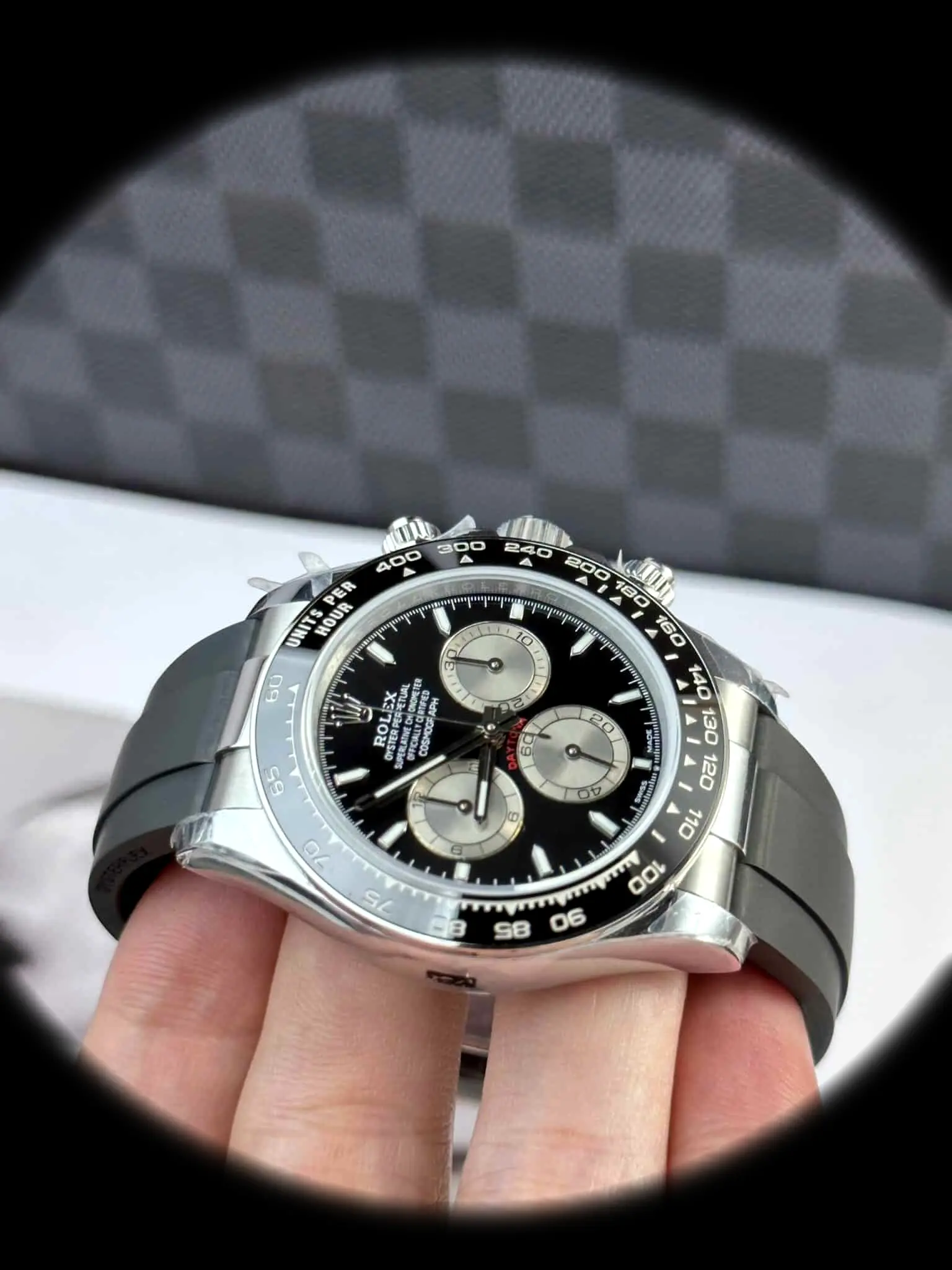 Rolex Daytona 126519LN Super Clon, perfil lateral de la caja de oro blanco