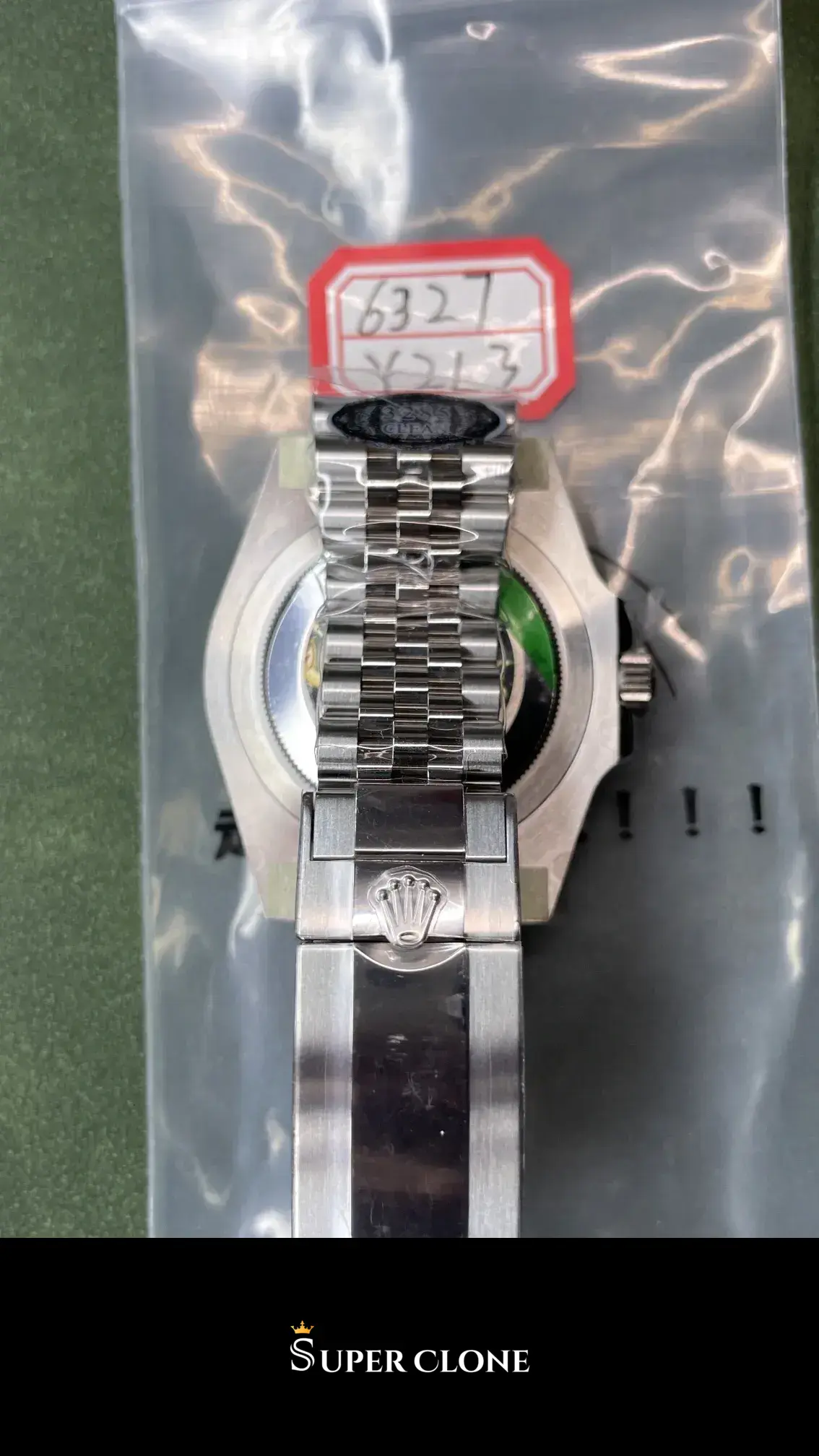 Rolex GMT-Master 126710BLNR replica, esfera verde, vista 13