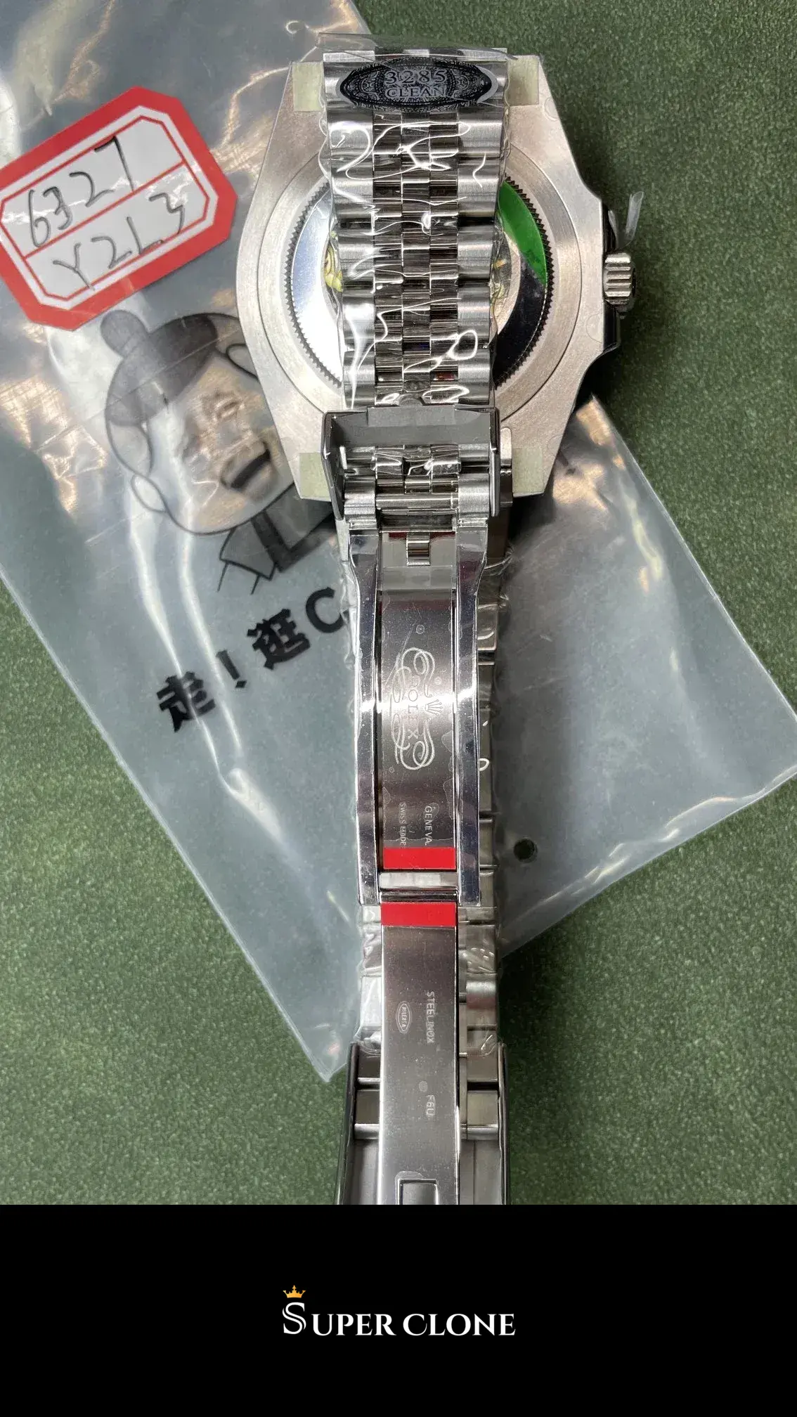 Rolex GMT-Master 126710BLNR replica, esfera verde, vista 16