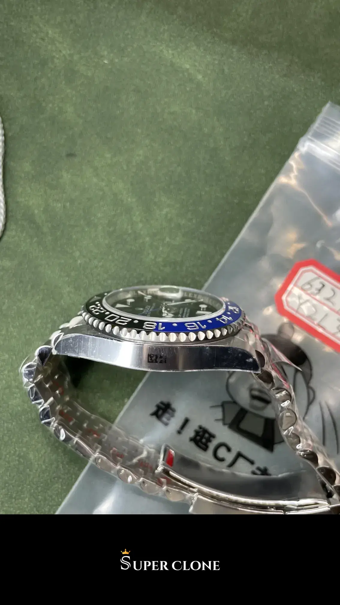 Rolex GMT-Master 126710BLNR replica, esfera verde, vista 18