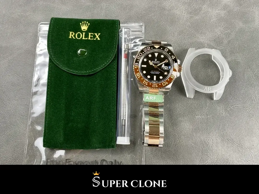Rolex GMT-Master 126711CHNR replica esfera oro, vista 5