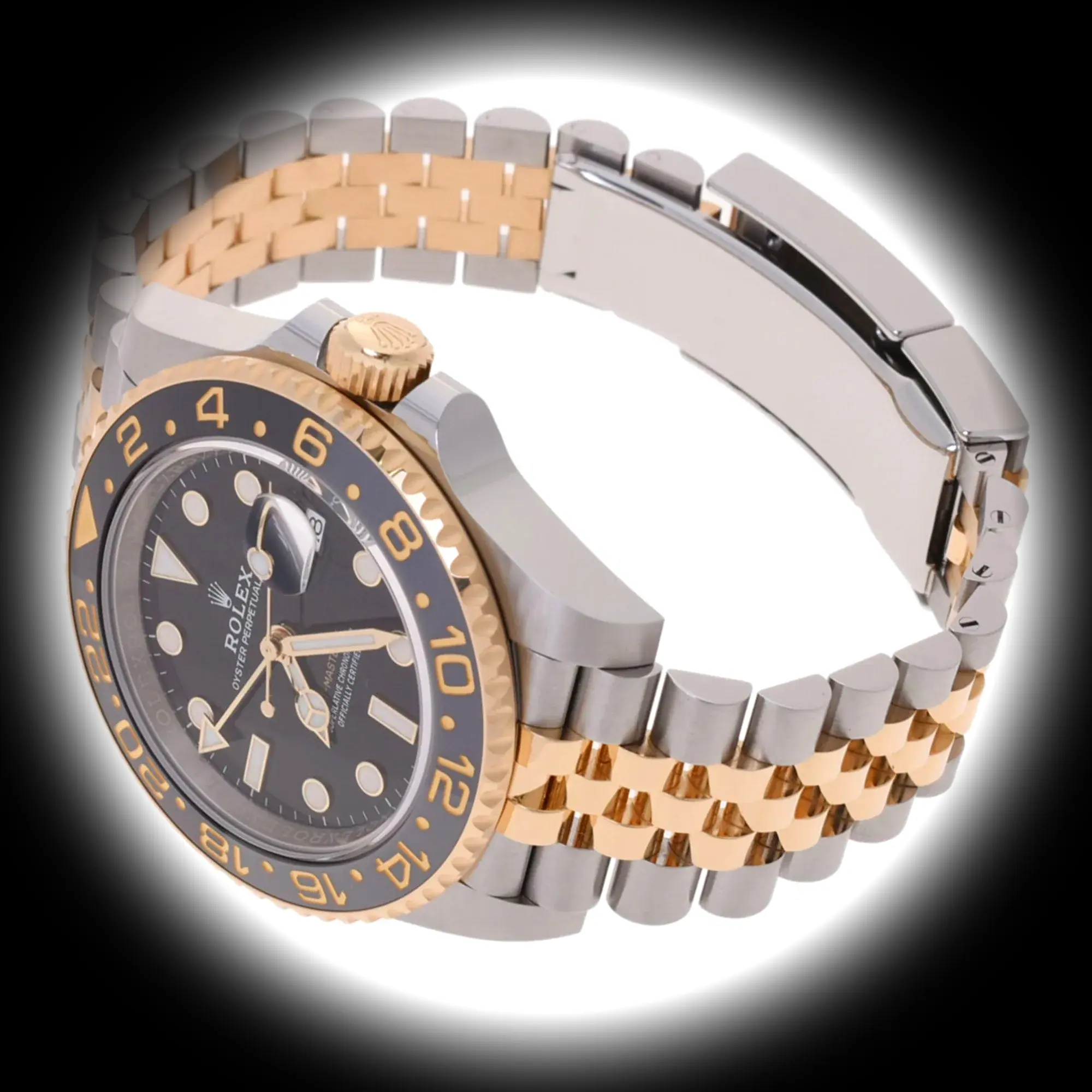 Rolex GMT-Master II 126713GRNR super clon esfera negra, detalle del fondo de caja