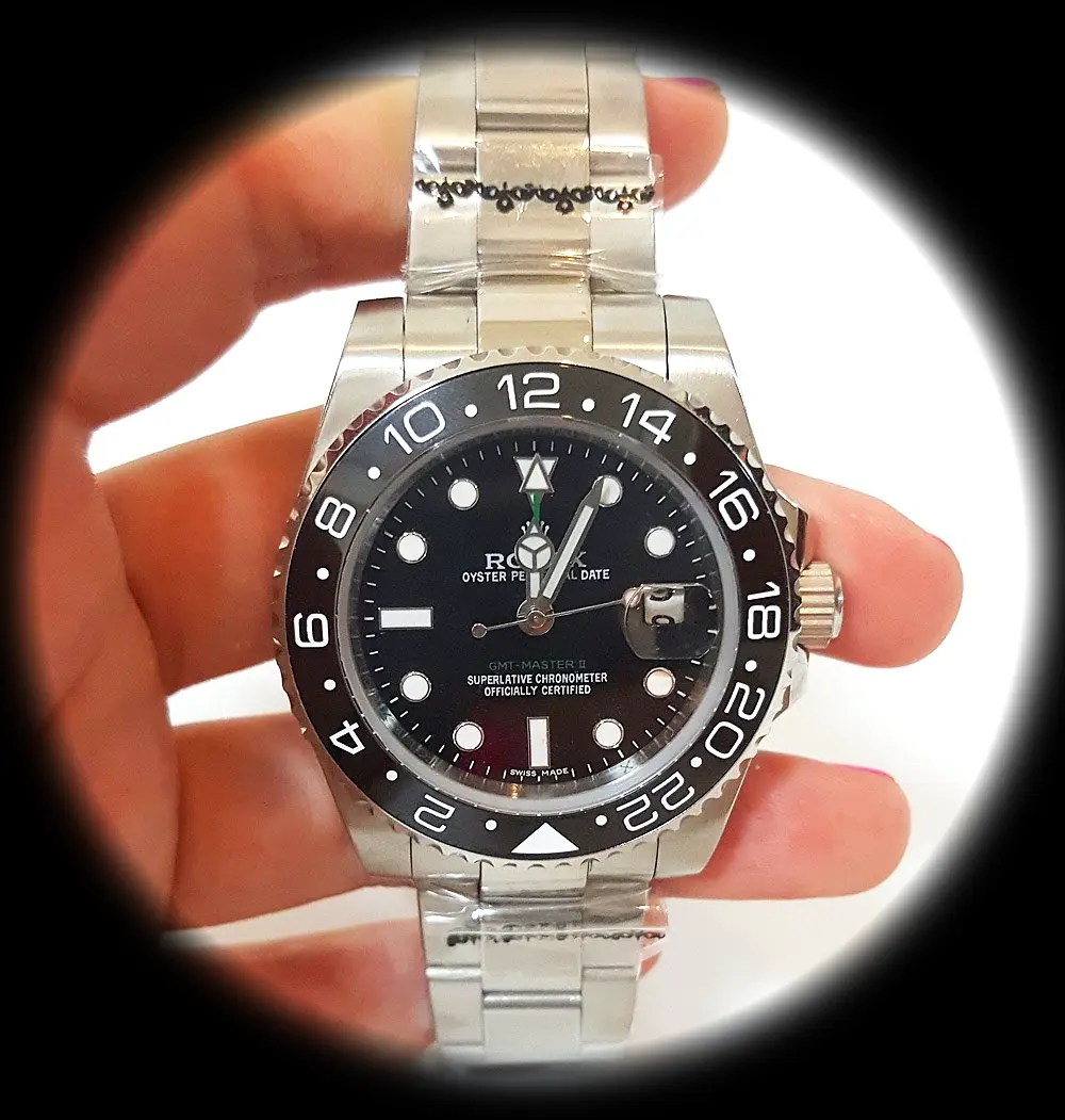 Rolex GMT-Master 16720 Super Clon suizo de 40 mm, foto en la muñeca