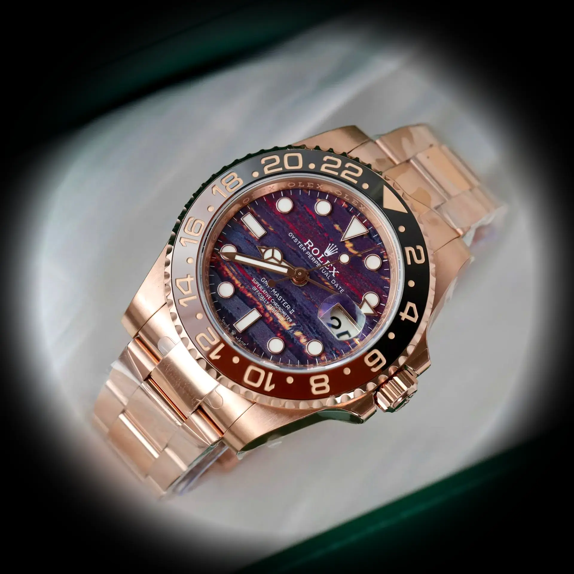 Rolex GMT-Master II 126715CHNR clon suizo, perfil lateral