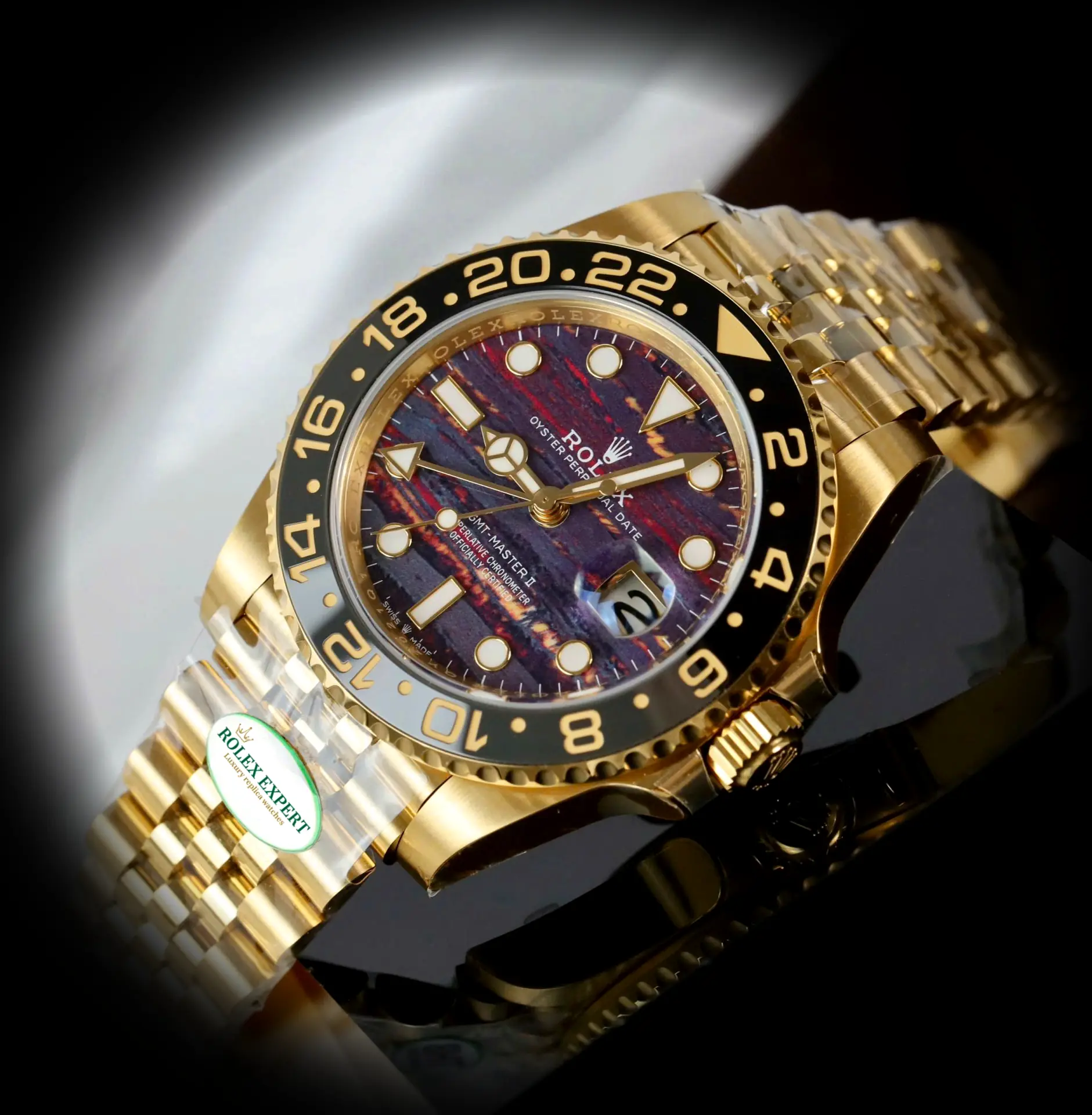 Rolex GMT-Master II 126718GRNR clon suizo, esfera tiger iron, detalle del fondo de caja