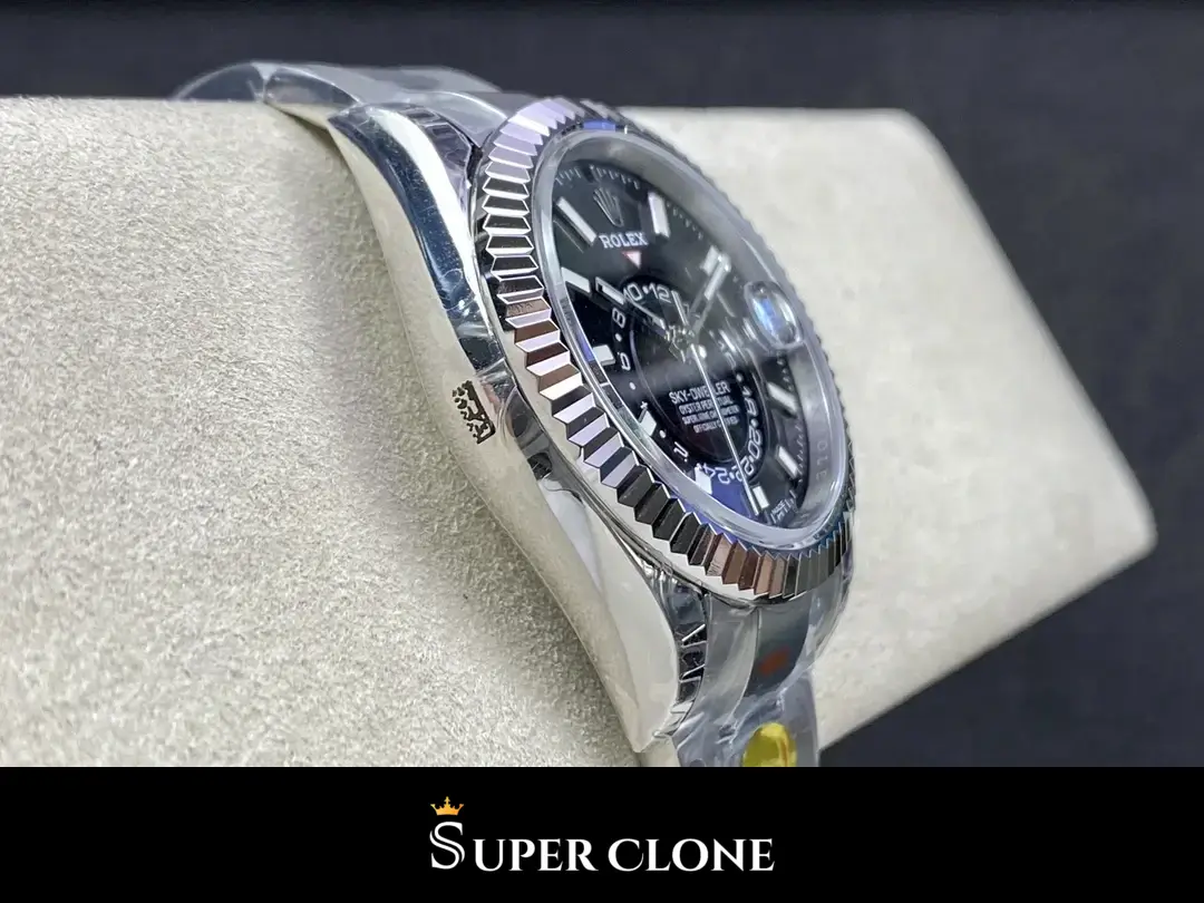 Rolex Sky-Dweller 326934 replica negra, detalle de la esfera lacada