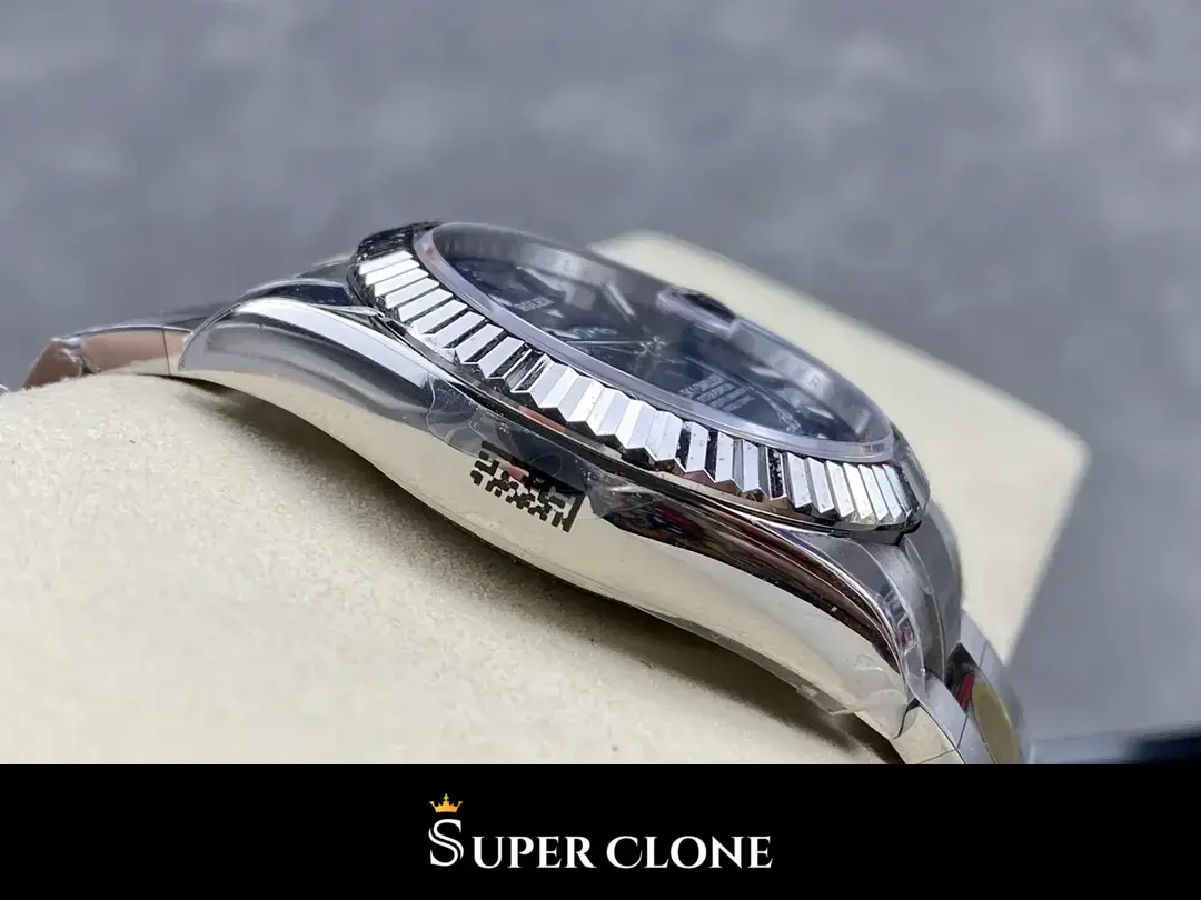 Rolex Sky-Dweller 326934 replica, vista 9, esfera azul