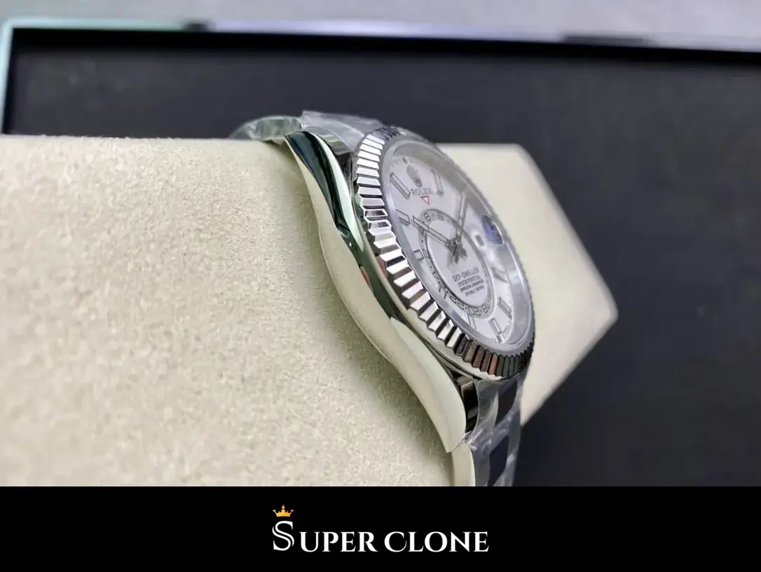 Rolex Sky-Dweller 326938 réplica, vista 5, esfera blanca