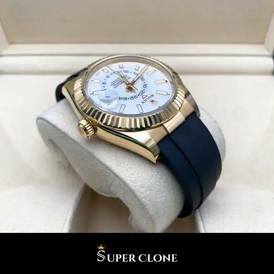 Rolex Sky-Dweller 336238 replica blanco intenso, detalle del bisel Command