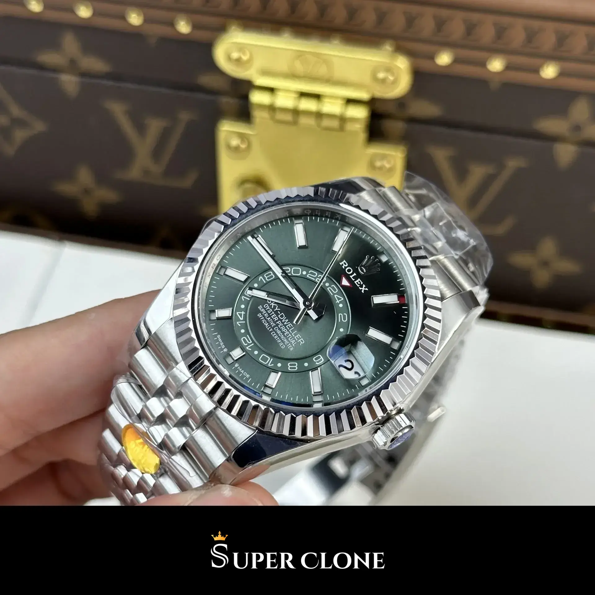Rolex Sky-Dweller 336934 replica, esfera verde menta, vista 4